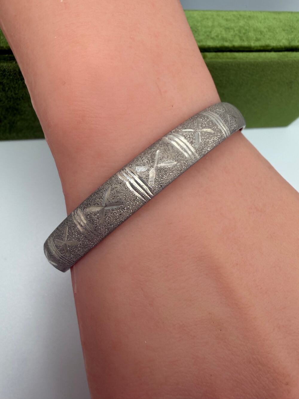 HAN sterling silver textured hinged bangle bracelet